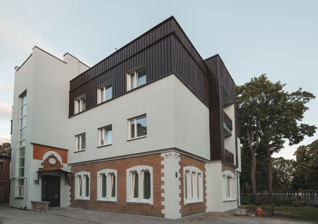 Roze Park Rooms Liepāja Exteriör bild